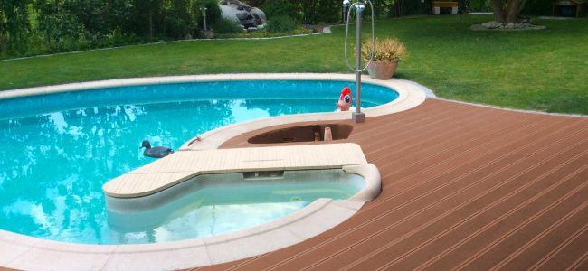 Poolverbauung in Eco Deck Classic Rotbraun
